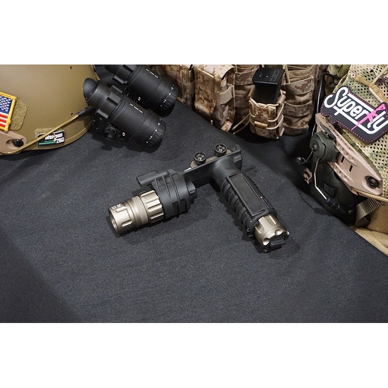 新品　Vertical Foregrip WeaponLight/EX202 ex-202-bk_28logo_29-.jpg